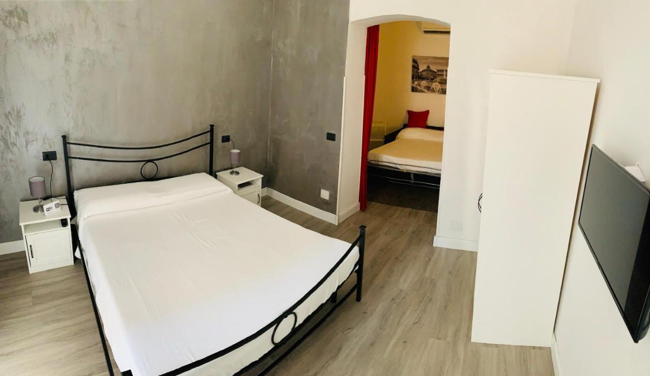 Affittacamere Virginia'S Rooms Genoa Bagian luar foto